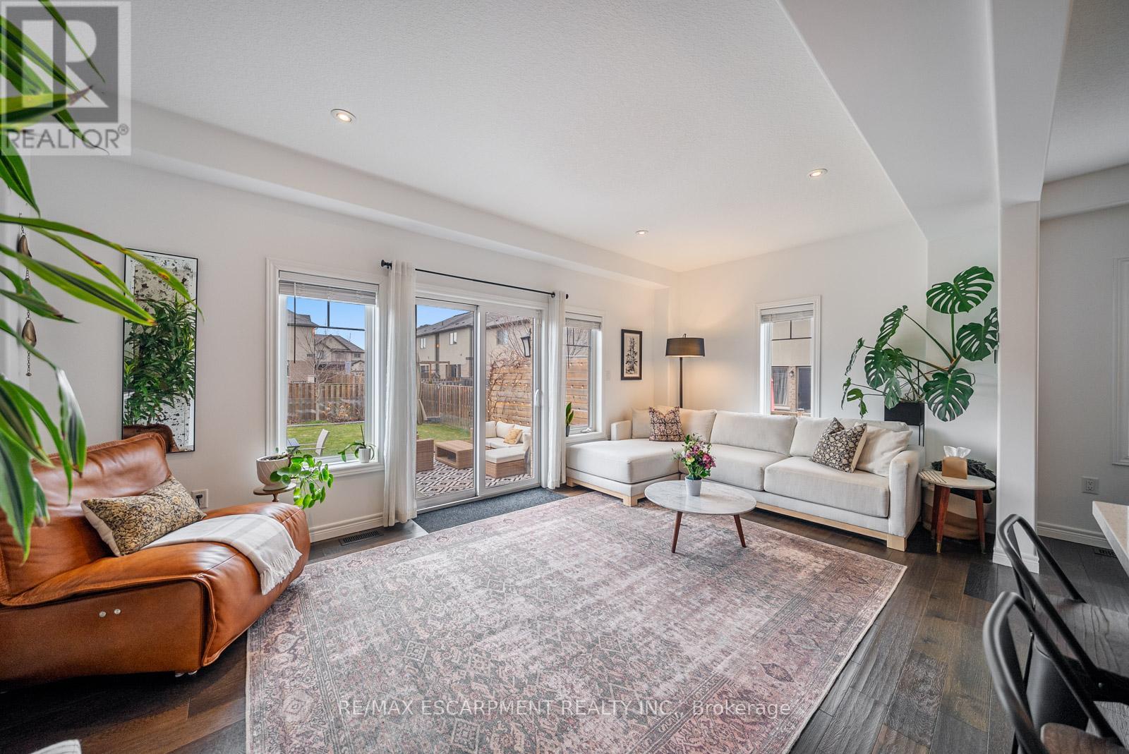 69 John Frederick Drive, Hamilton, Ontario  L9G 0G6 - Photo 17 - X12944752