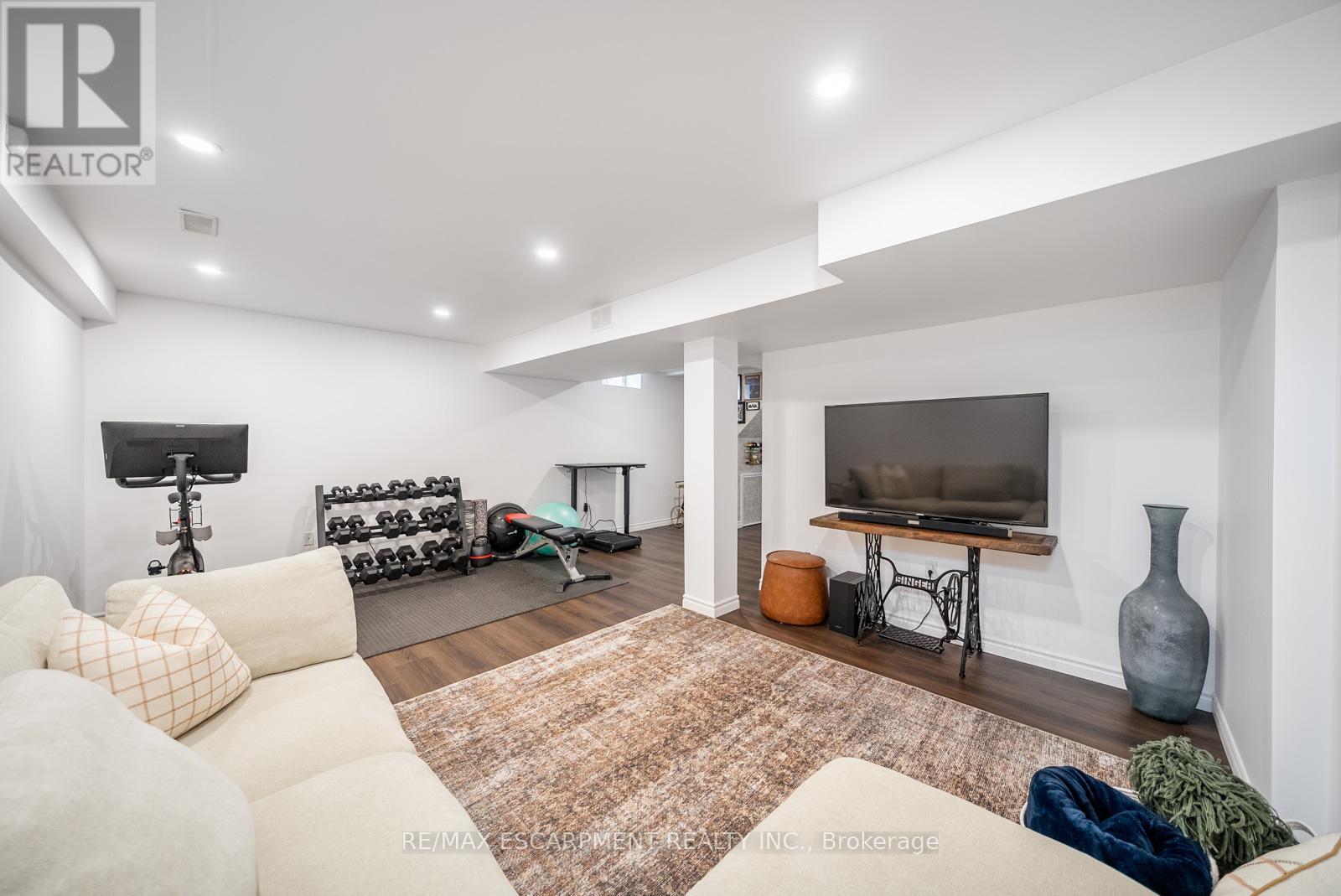 69 John Frederick Drive, Hamilton, Ontario  L9G 0G6 - Photo 43 - X12944752