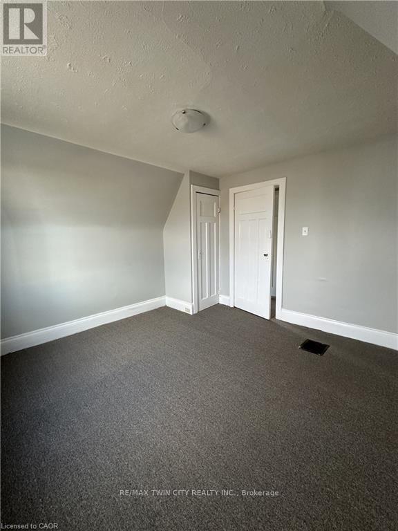 31 Mckinstry Street, Hamilton, Ontario  L8L 6C2 - Photo 10 - X12944782