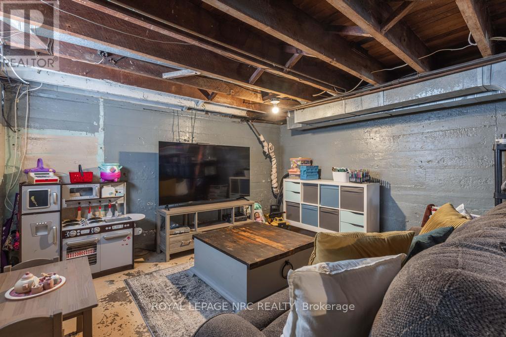 48 Hodgkins Avenue, Thorold, Ontario  L2V 1M1 - Photo 31 - X12944810