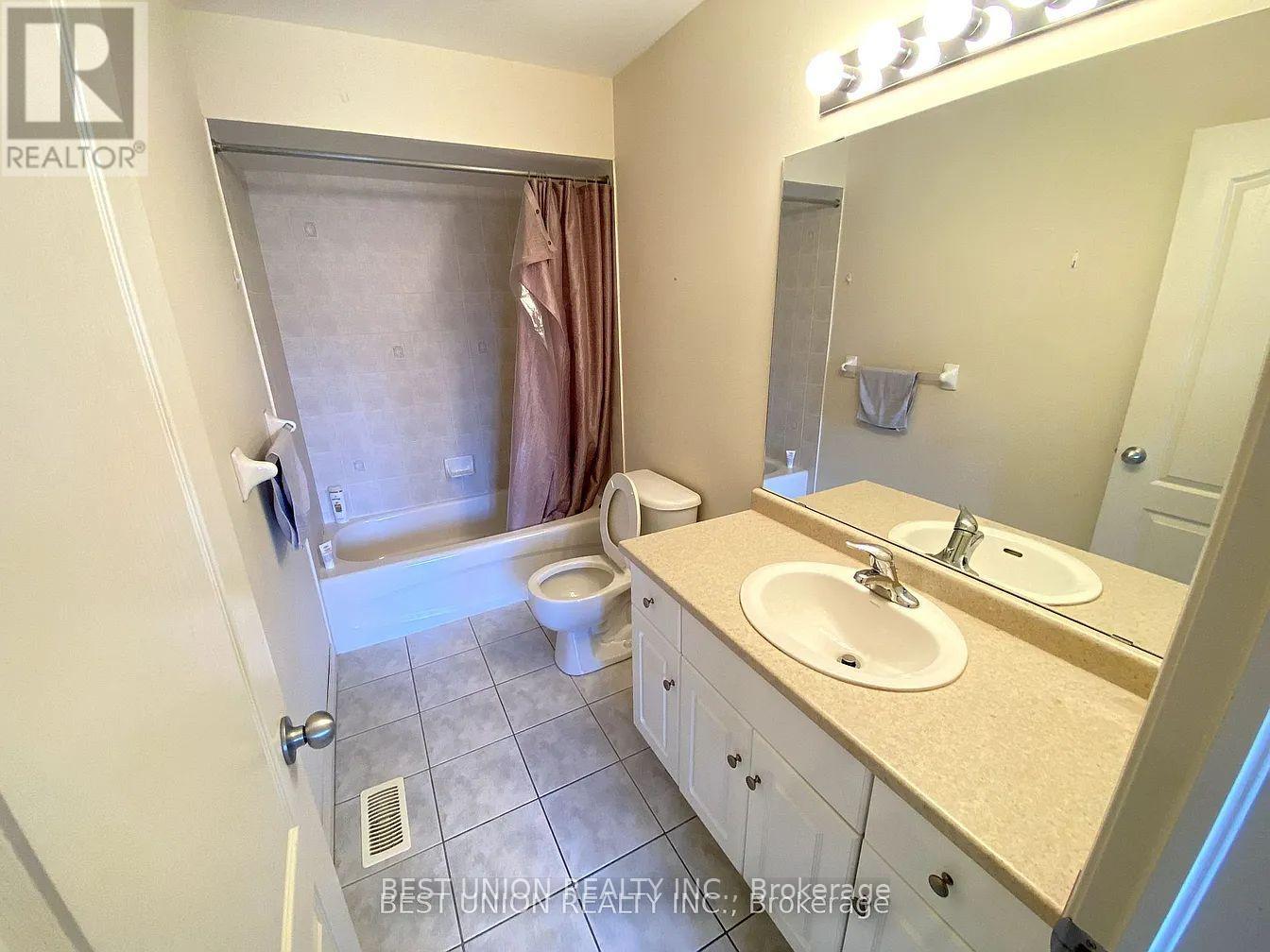 43 - 60 Cloverleaf Drive, Hamilton, Ontario  L9K 1S8 - Photo 5 - X12944836