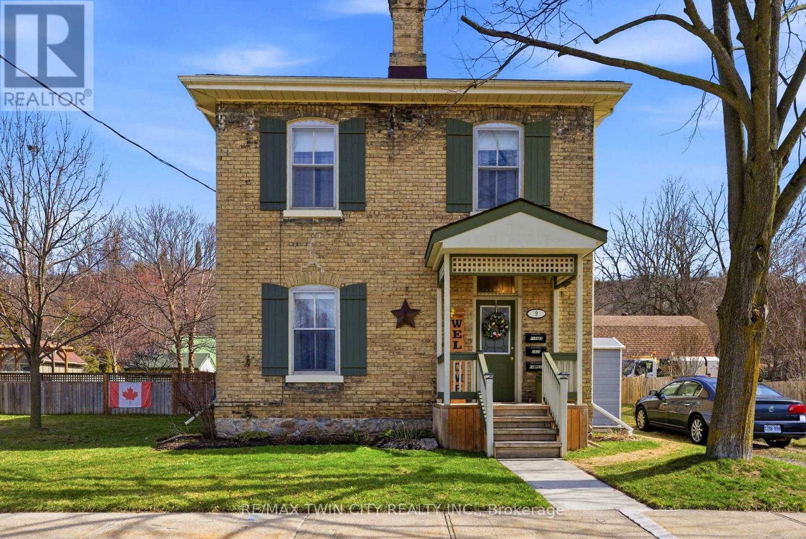 9 Willow Street, Brant, Ontario  N3L 2K5 - Photo 2 - X12944838