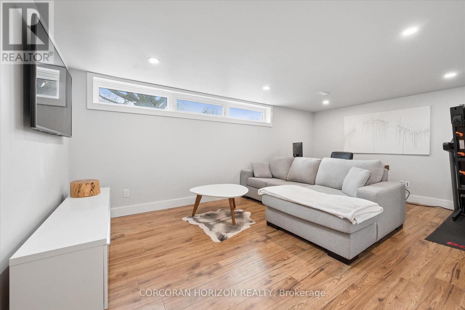 220 Mayfield Avenue, Waterloo, Ontario  N2J 3S5 - Photo 26 - X12944846