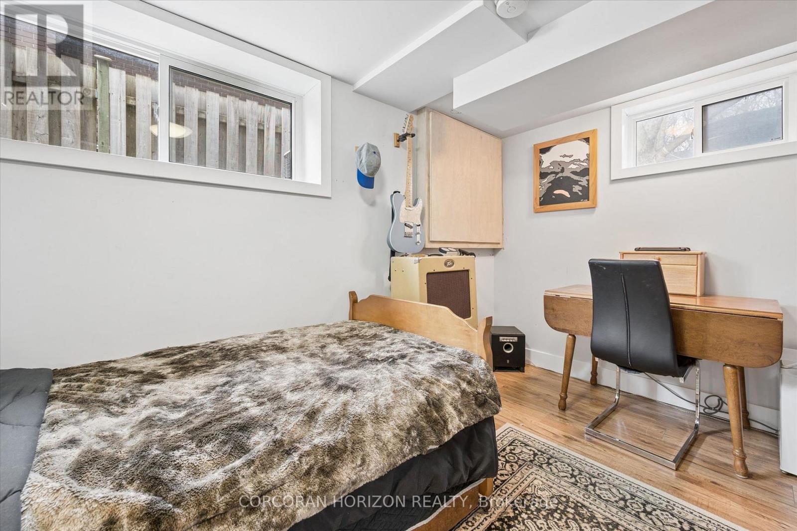 220 Mayfield Avenue, Waterloo, Ontario  N2J 3S5 - Photo 31 - X12944846