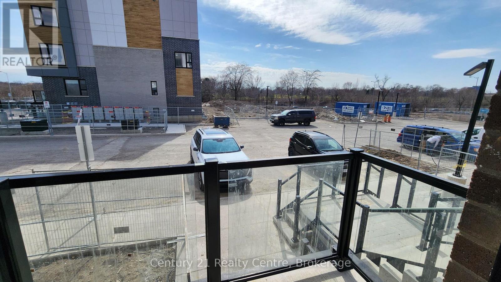 208b - 16 Melbourne Avenue, St. Catharines, Ontario  L2P 0G5 - Photo 4 - X12944884