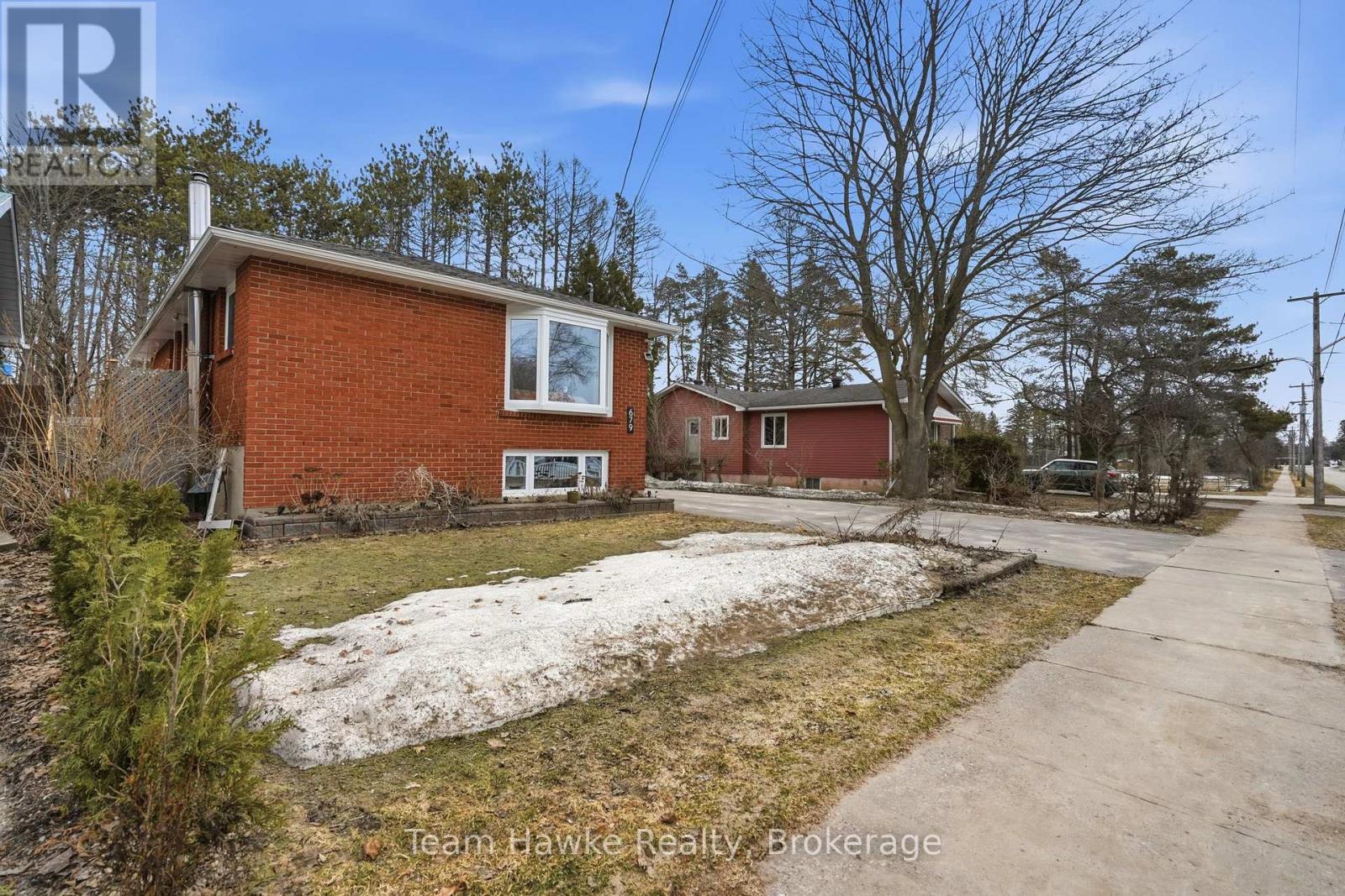 679 Simcoe Avenue, Tay, Ontario  L0K 1R0 - Photo 2 - S12945100