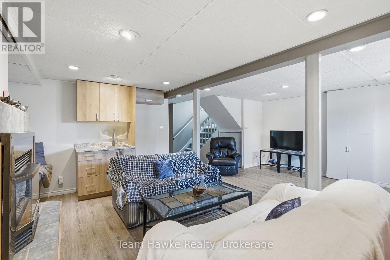 679 Simcoe Avenue, Tay, Ontario  L0K 1R0 - Photo 23 - S12945100