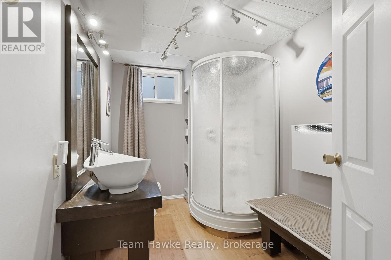 679 Simcoe Avenue, Tay, Ontario  L0K 1R0 - Photo 32 - S12945100