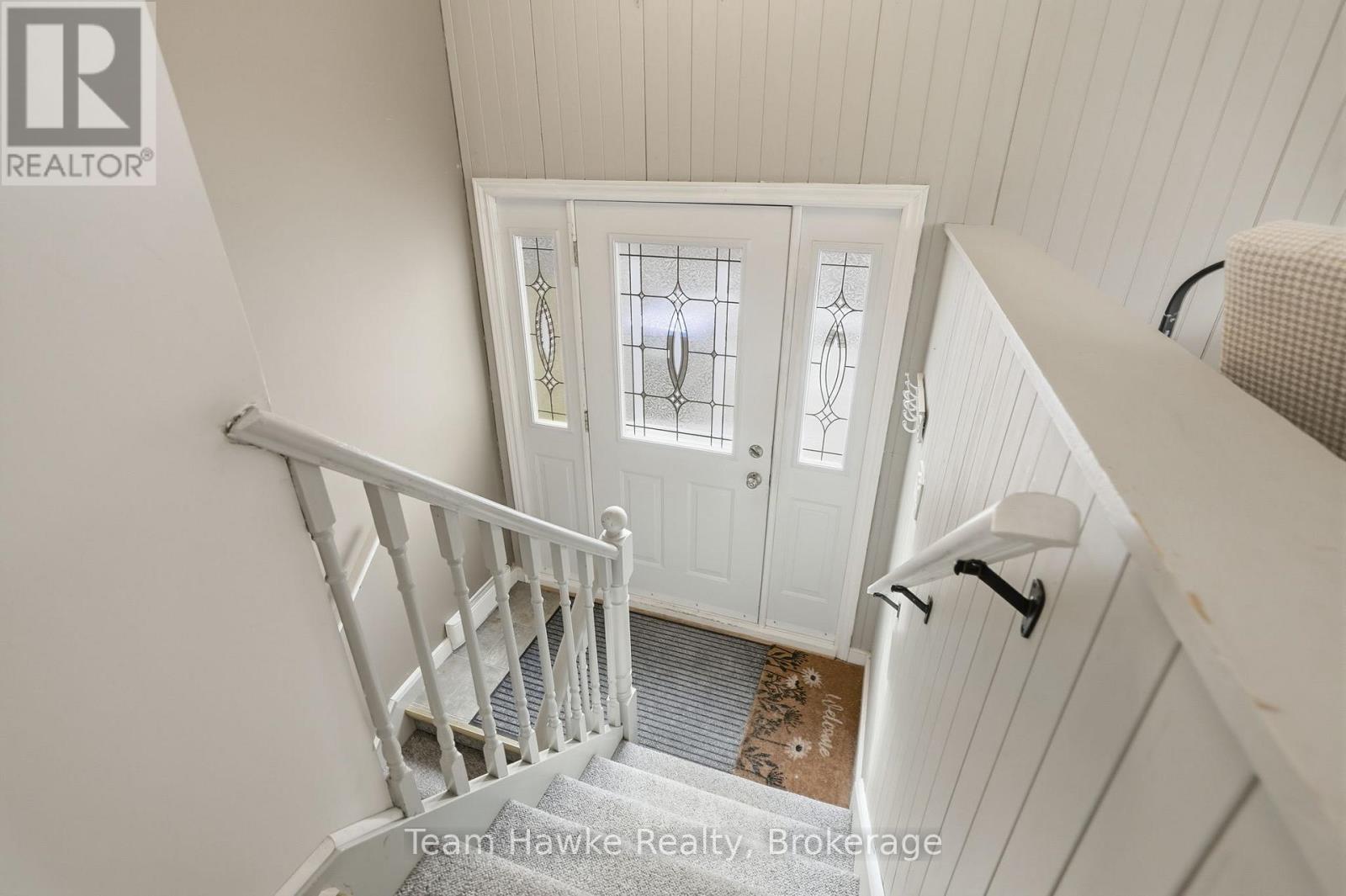 679 Simcoe Avenue, Tay, Ontario  L0K 1R0 - Photo 4 - S12945100