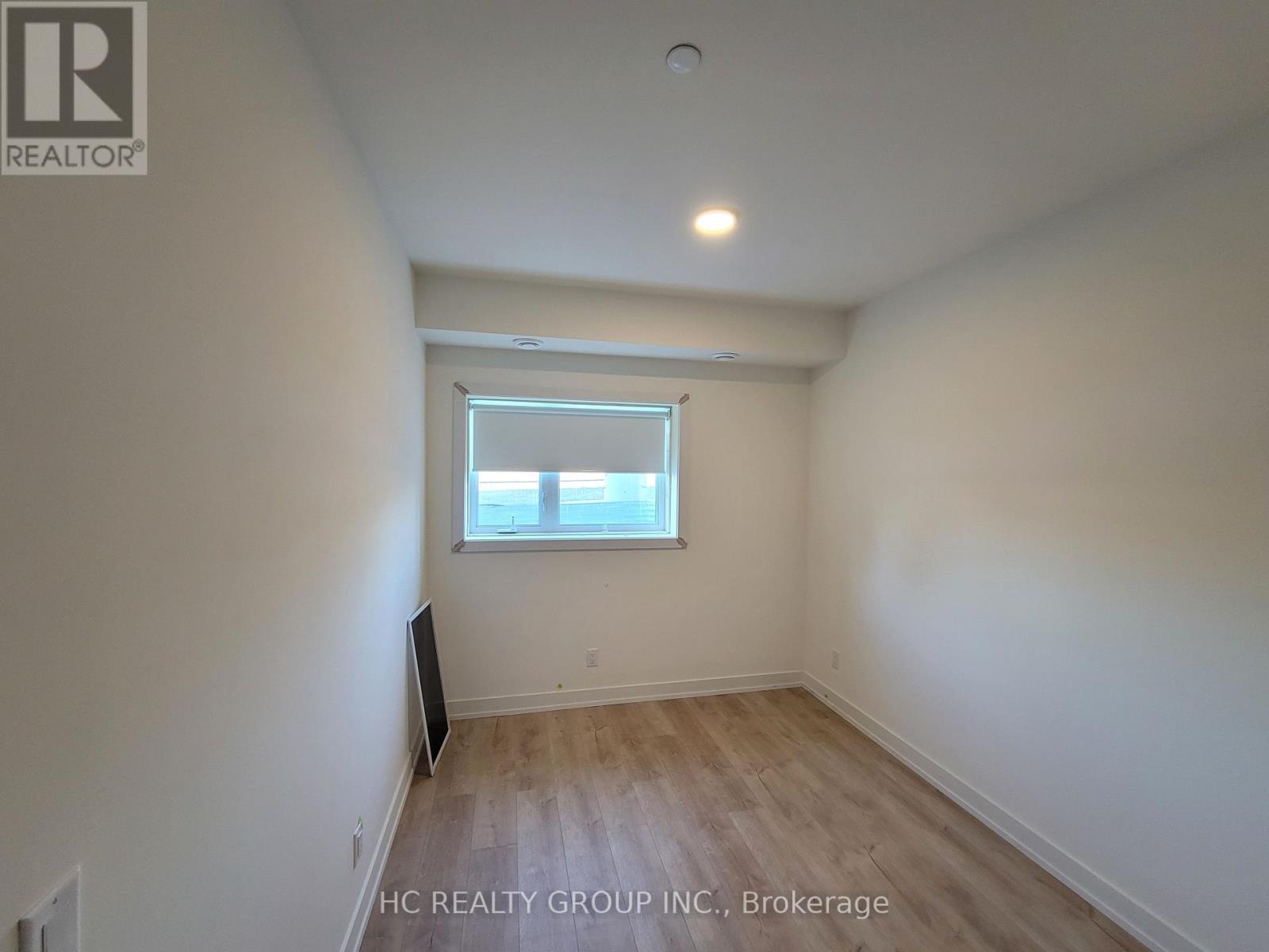 108b - 16 Melbourne Avenue, St. Catharines (E. Chester), Ontario  L2P 0G5 - Photo 9 - X12863492