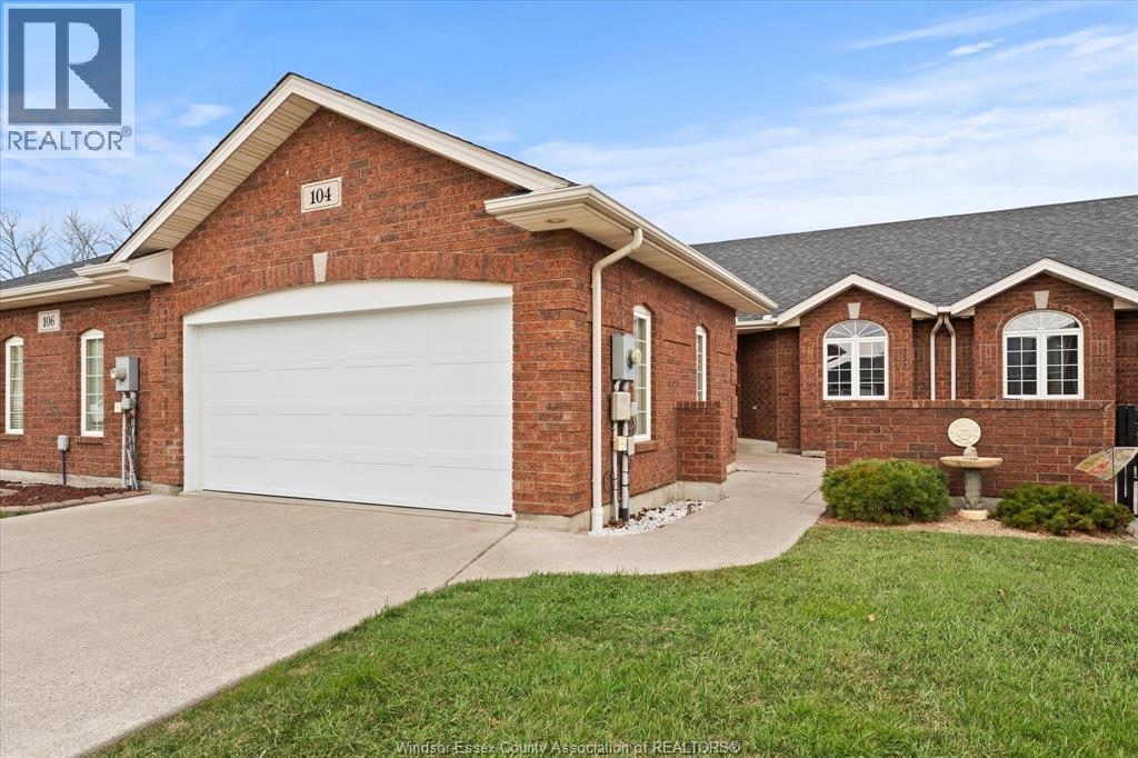 MLS# 26006750: 104 RIVERFRONT PARK CRESCENT, Amherstburg, Canada