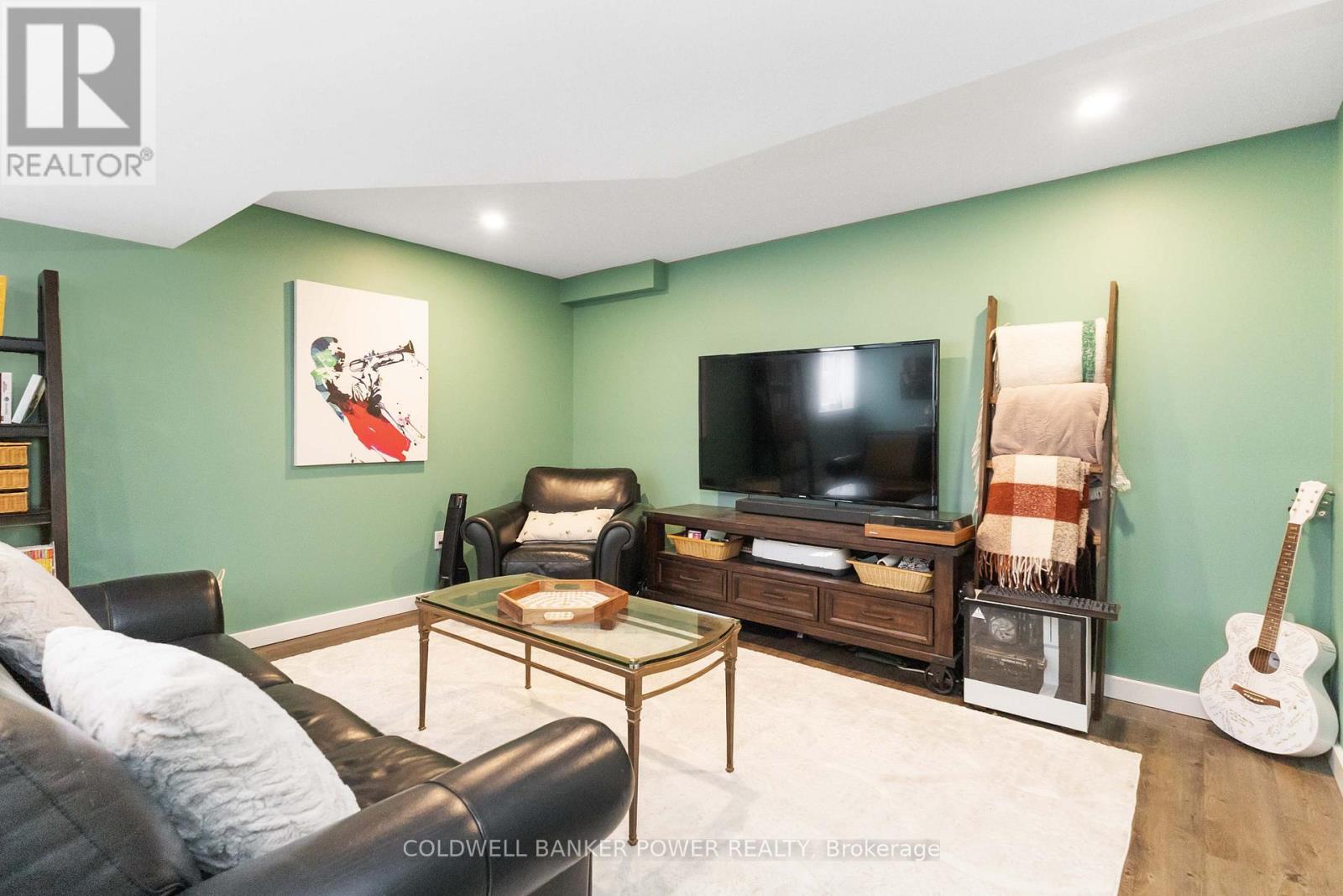 405 Edgevalley Road, London East, Ontario  N5V 0C2 - Photo 39 - X12820392