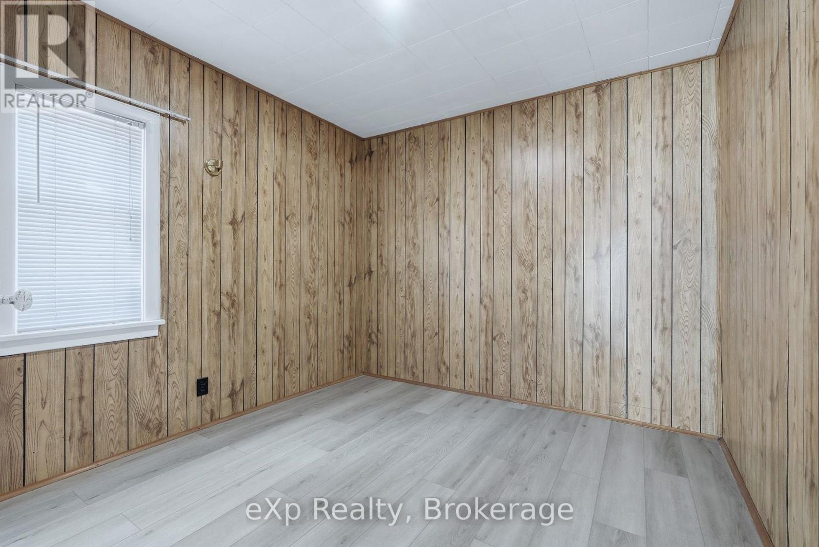 436 Frank Street, South Bruce Peninsula, Ontario  N0H 2T0 - Photo 13 - X12944946