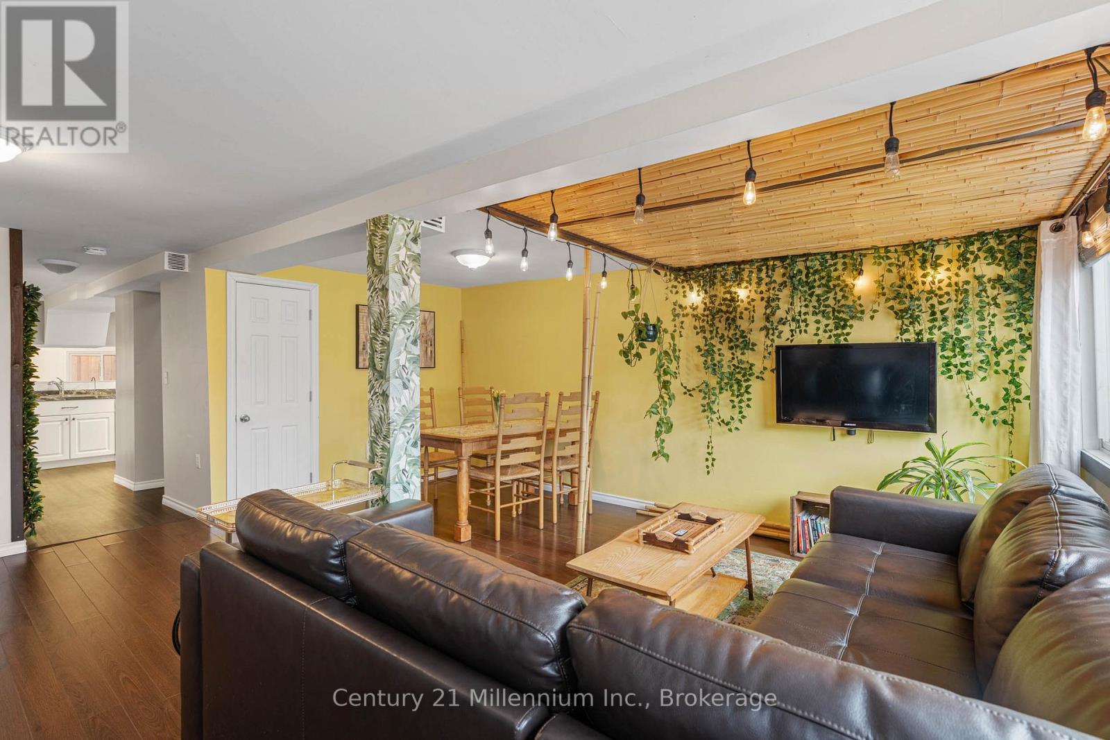 251 William Street, South Bruce Peninsula, Ontario  N0H 2T0 - Photo 11 - X12945032