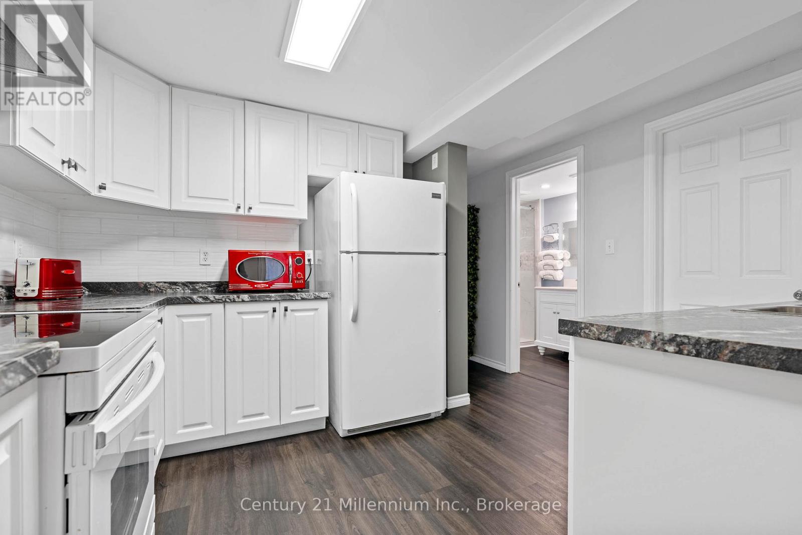 251 William Street, South Bruce Peninsula, Ontario  N0H 2T0 - Photo 14 - X12945032