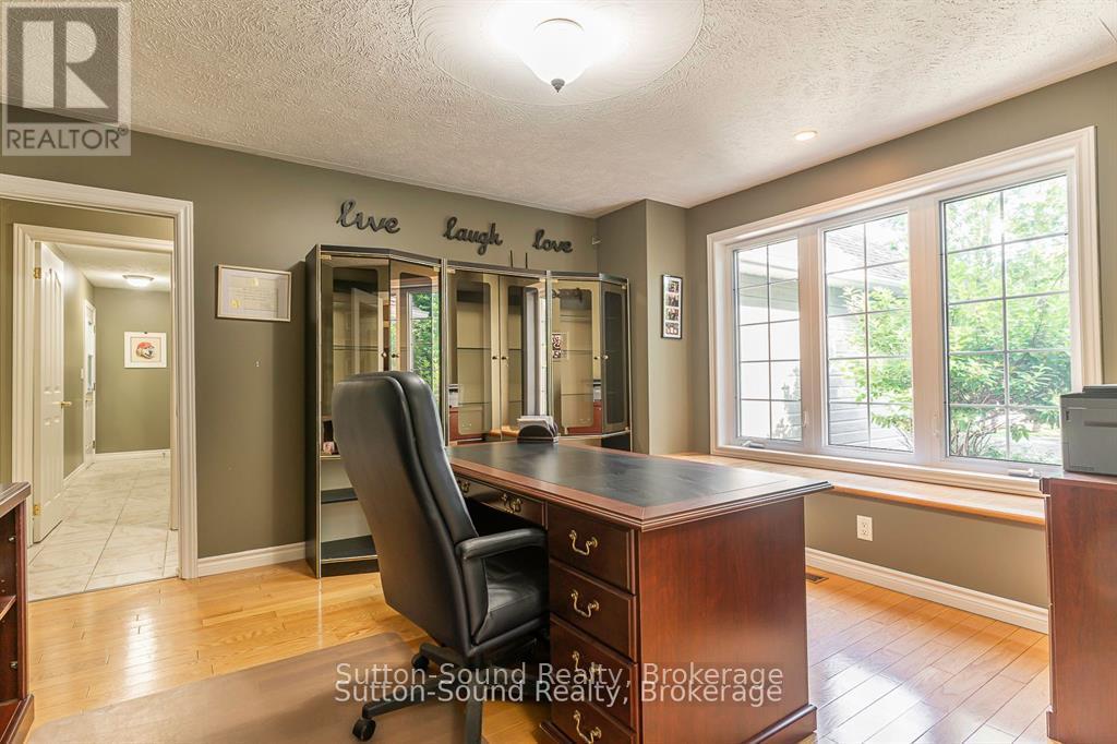 124 Golden Pond Drive, South Bruce Peninsula, Ontario  N0H 2T0 - Photo 16 - X12945110