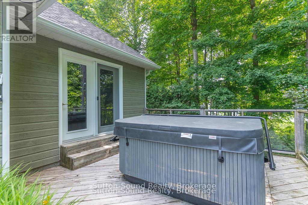 124 Golden Pond Drive, South Bruce Peninsula, Ontario  N0H 2T0 - Photo 28 - X12945110