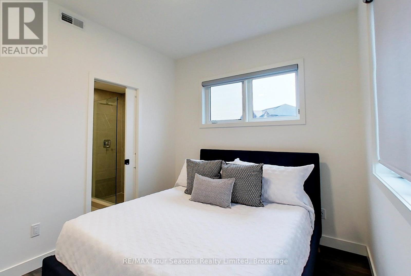 107 - 12 Beausoleil Lane, Blue Mountains, Ontario  L9Y 2X5 - Photo 18 - X12945254