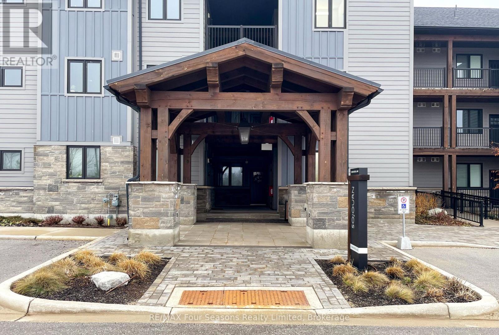 107 - 12 Beausoleil Lane, Blue Mountains, Ontario  L9Y 2X5 - Photo 2 - X12945254