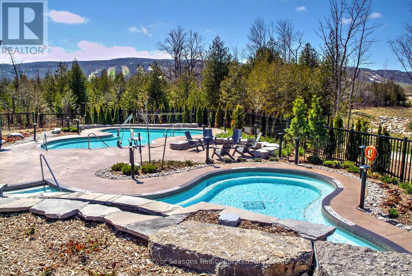 107 - 12 Beausoleil Lane, Blue Mountains, Ontario  L9Y 2X5 - Photo 28 - X12945254