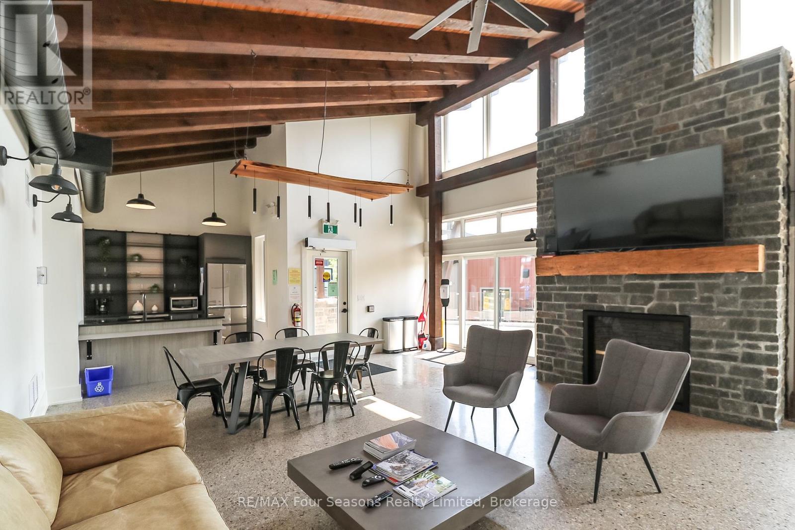 107 - 12 Beausoleil Lane, Blue Mountains, Ontario  L9Y 2X5 - Photo 44 - X12945254