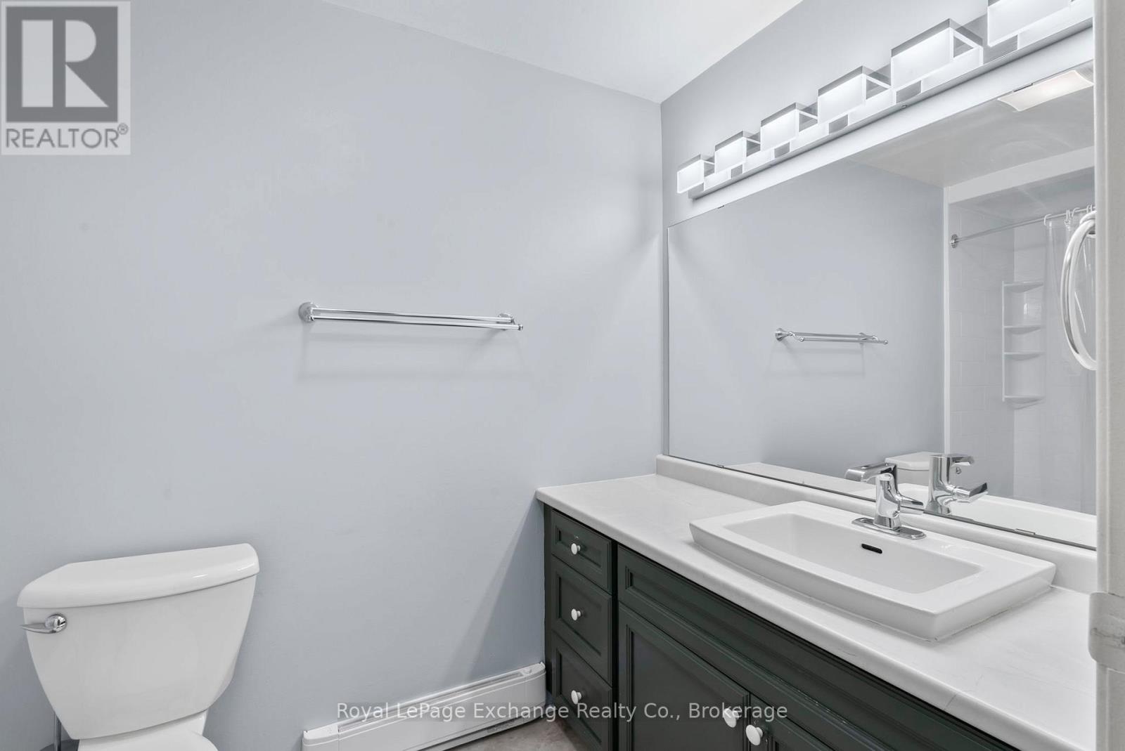 41 Philip Place, Kincardine, Ontario  N2Z 2E2 - Photo 18 - X12945288