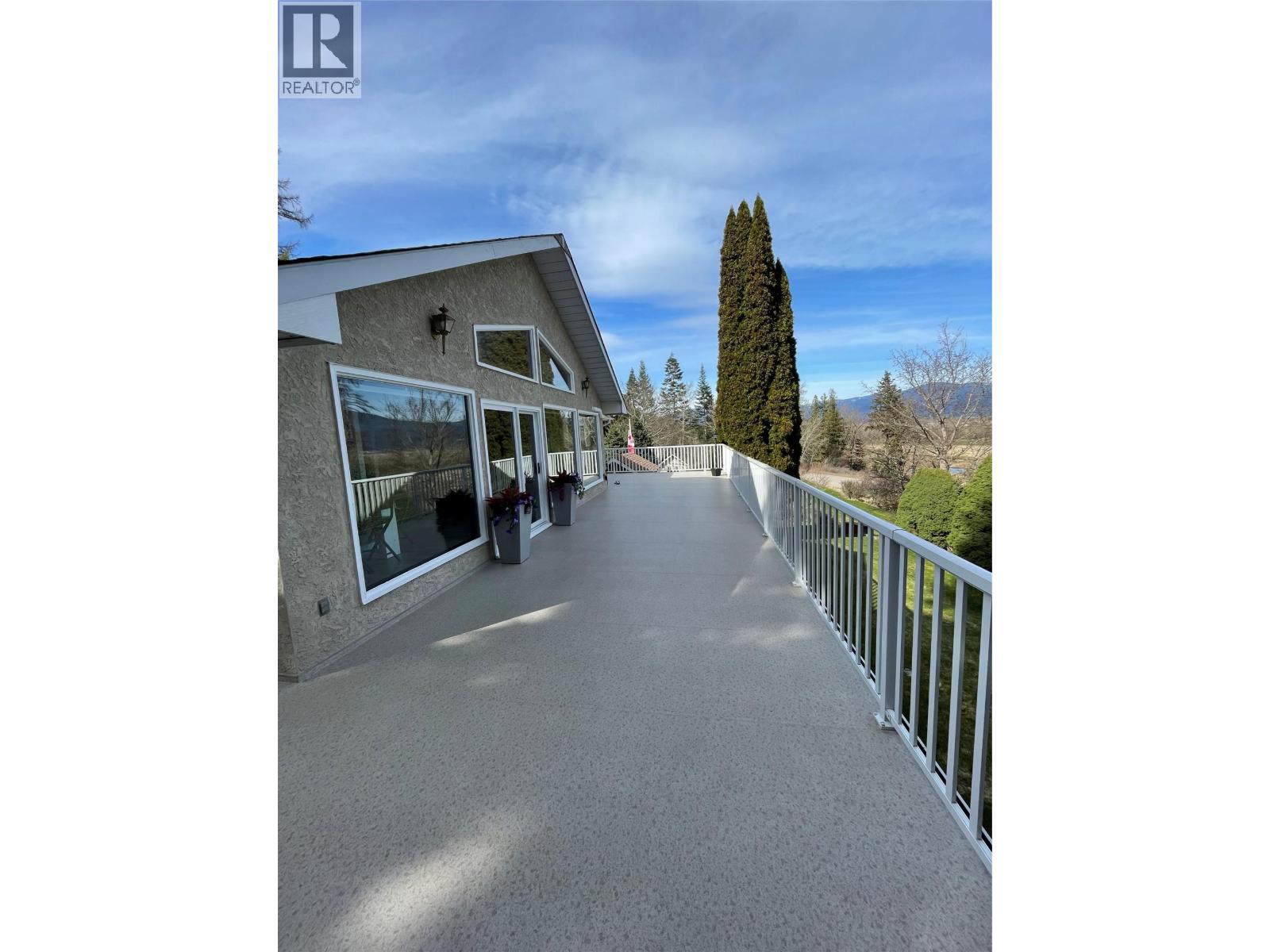 940 Peterman Road, Creston, British Columbia  V0B 1G7 - Photo 2 - 10381498