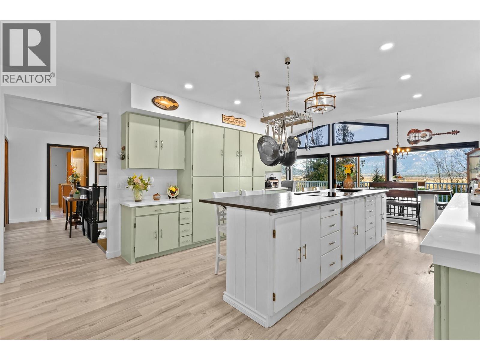 940 Peterman Road, Creston, British Columbia  V0B 1G7 - Photo 6 - 10381498