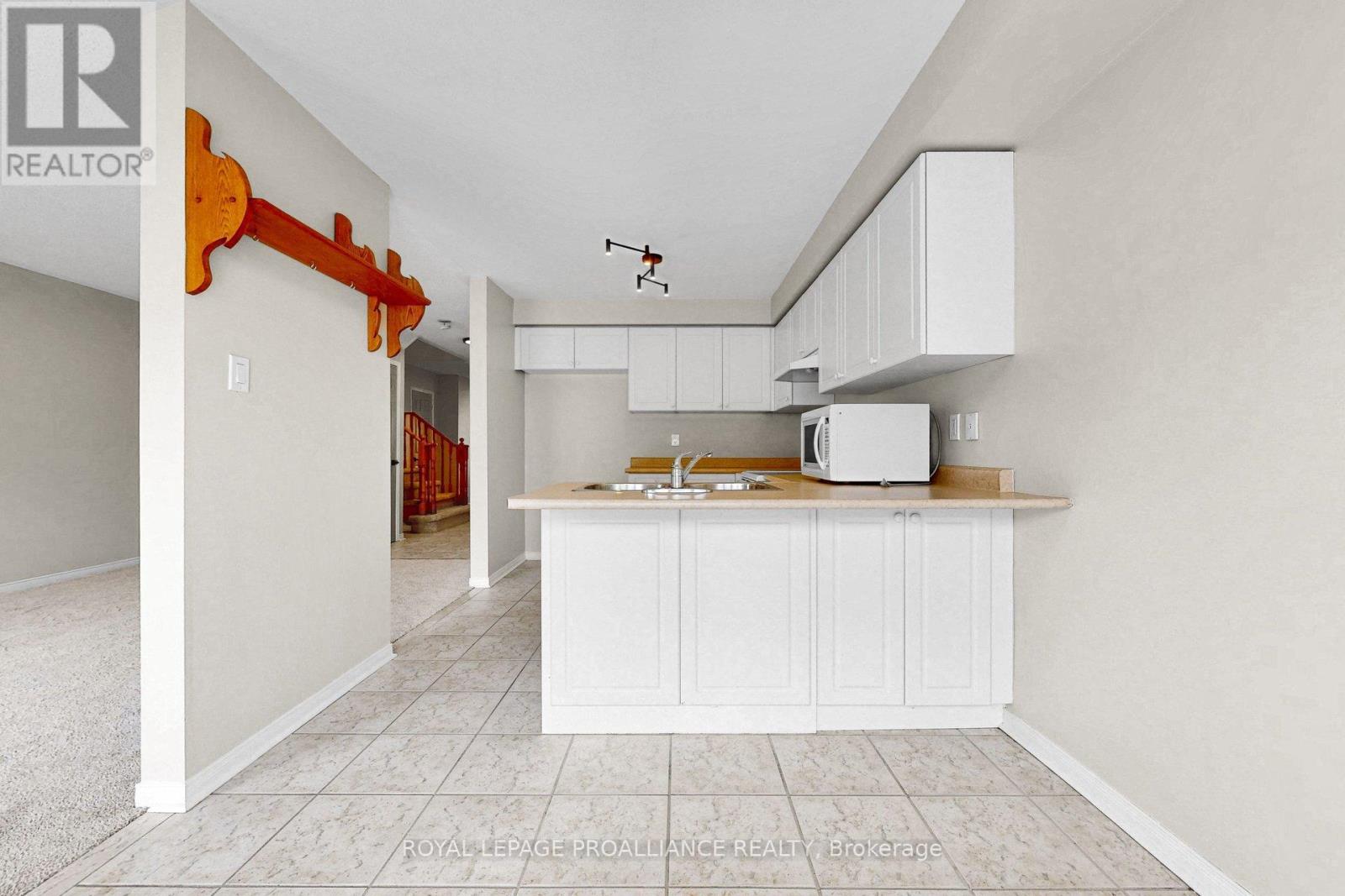 58 Coleridge Drive, Newmarket, Ontario  L3X 2T6 - Photo 15 - N12944984