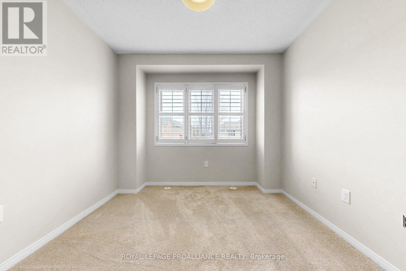 58 Coleridge Drive, Newmarket, Ontario  L3X 2T6 - Photo 20 - N12944984