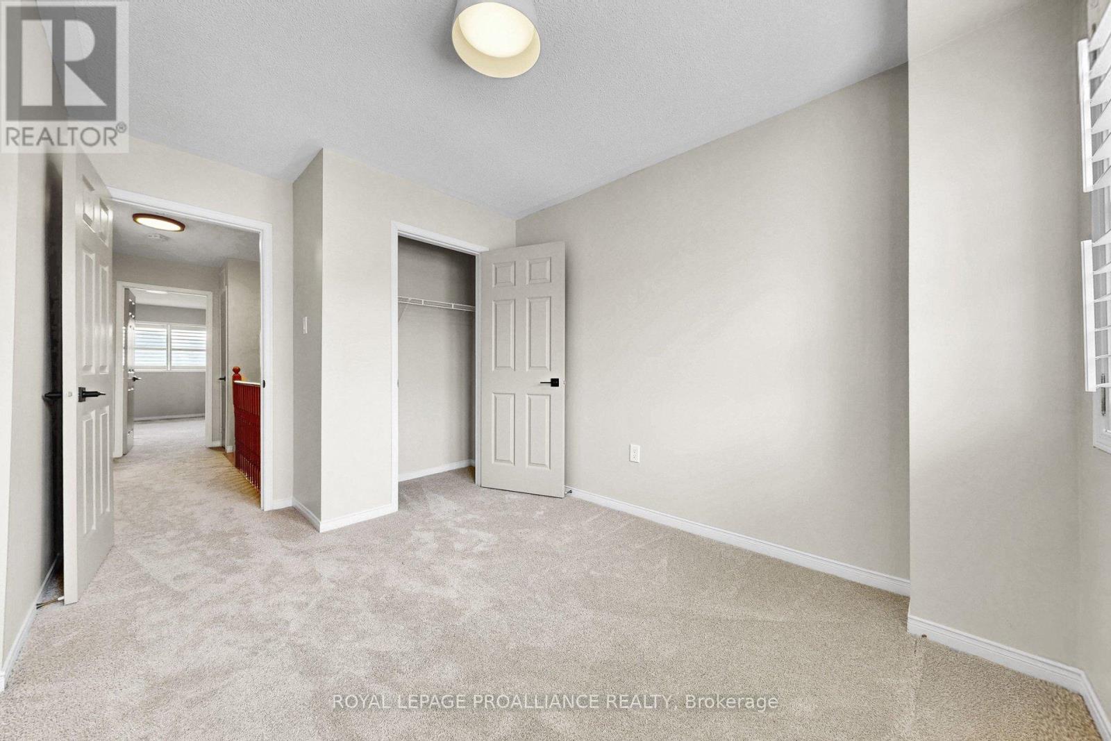 58 Coleridge Drive, Newmarket, Ontario  L3X 2T6 - Photo 21 - N12944984