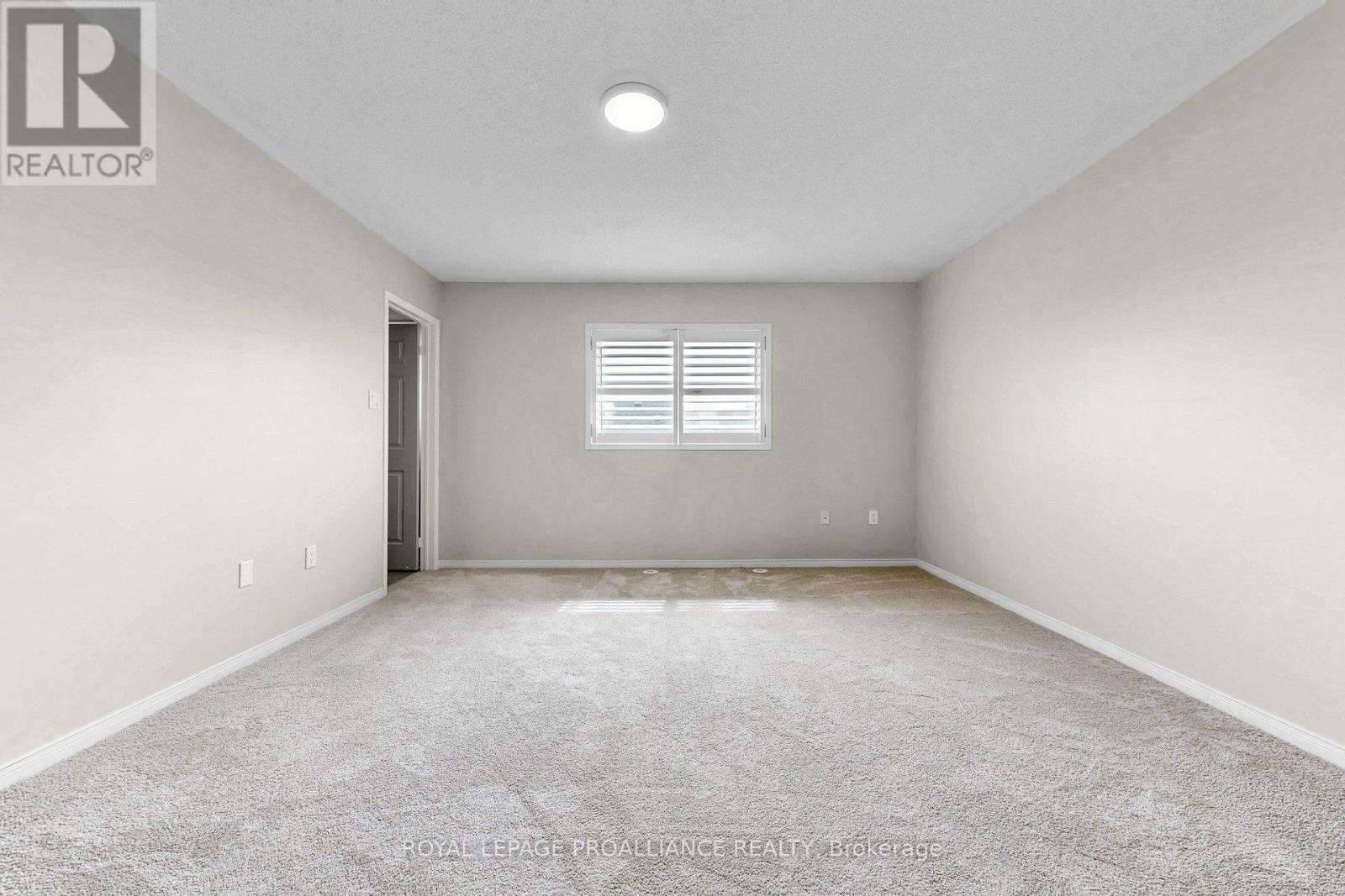 58 Coleridge Drive, Newmarket, Ontario  L3X 2T6 - Photo 23 - N12944984