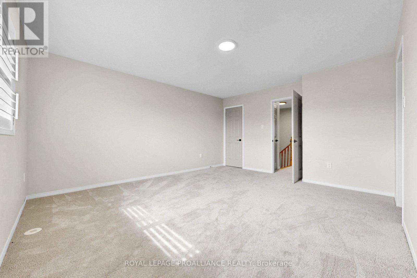 58 Coleridge Drive, Newmarket, Ontario  L3X 2T6 - Photo 26 - N12944984