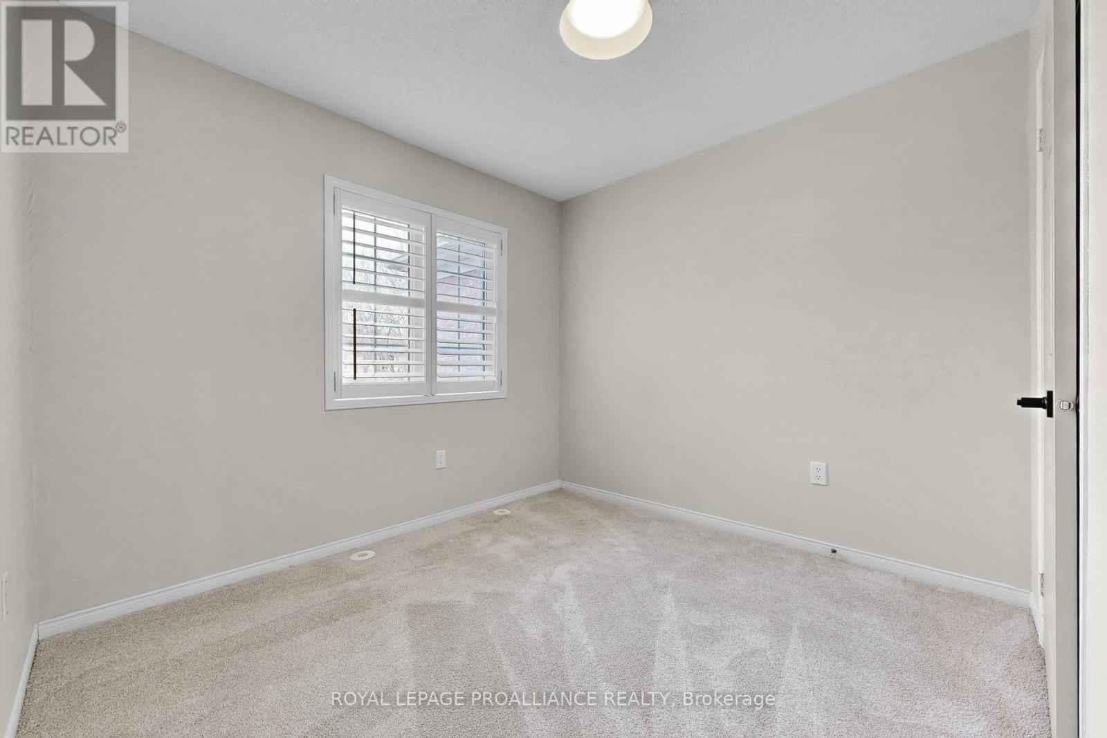 58 Coleridge Drive, Newmarket, Ontario  L3X 2T6 - Photo 29 - N12944984