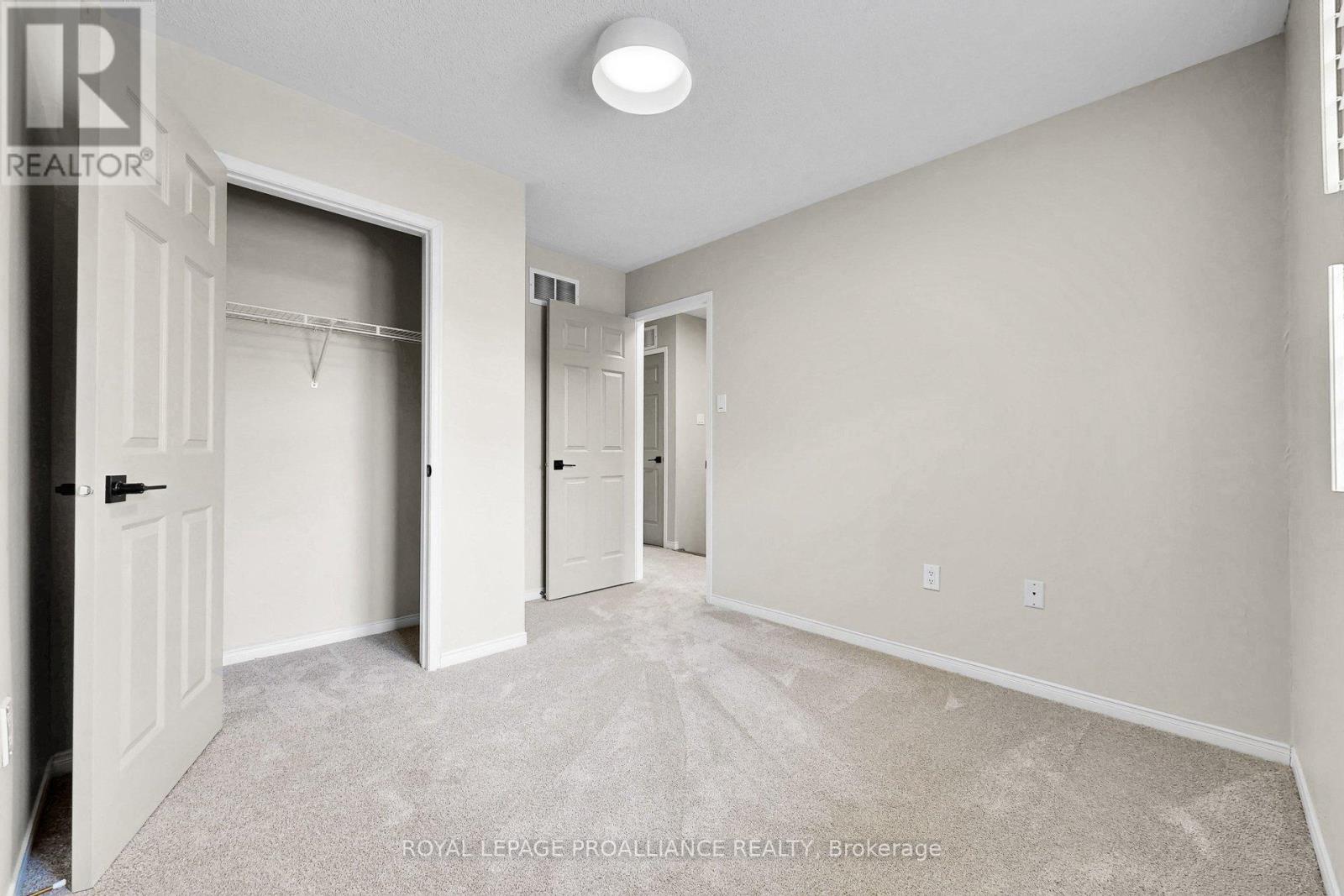 58 Coleridge Drive, Newmarket, Ontario  L3X 2T6 - Photo 31 - N12944984