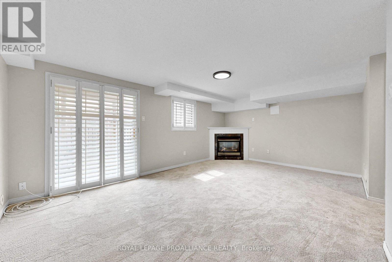 58 Coleridge Drive, Newmarket, Ontario  L3X 2T6 - Photo 35 - N12944984