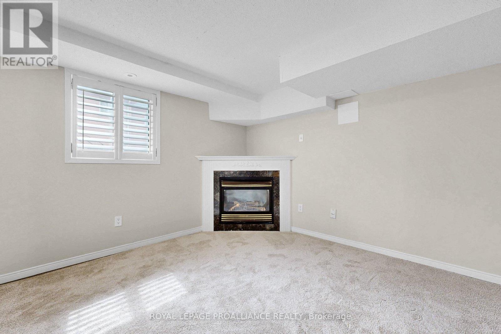 58 Coleridge Drive, Newmarket, Ontario  L3X 2T6 - Photo 37 - N12944984