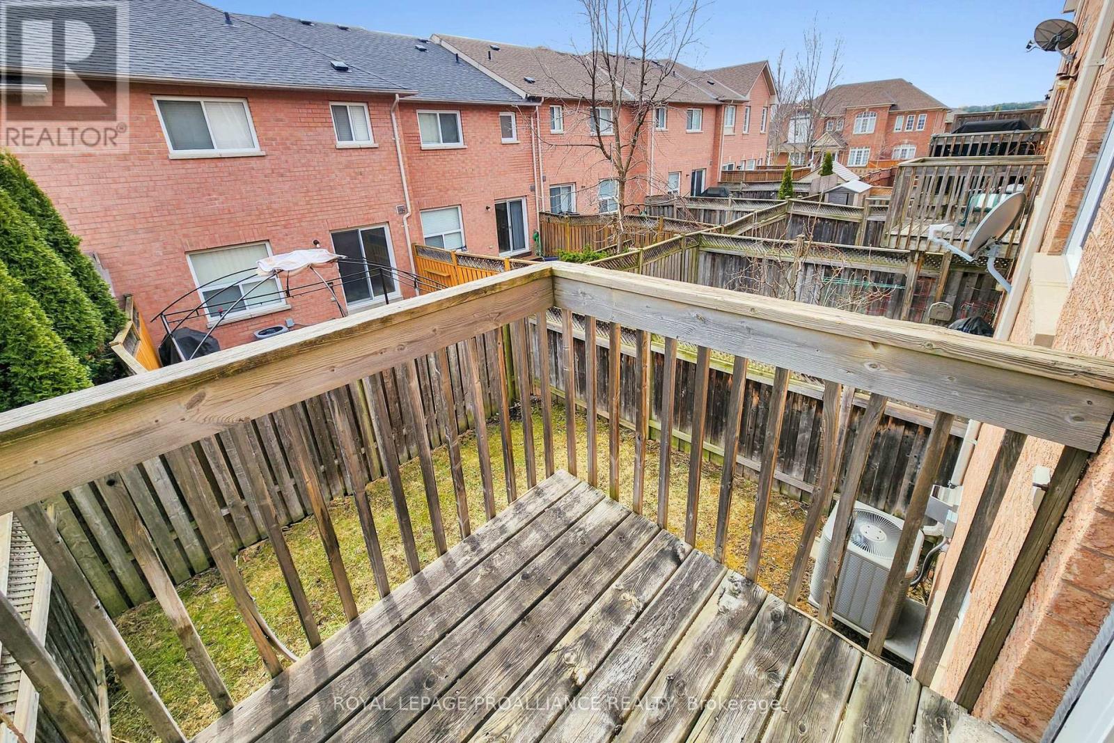 58 Coleridge Drive, Newmarket, Ontario  L3X 2T6 - Photo 39 - N12944984