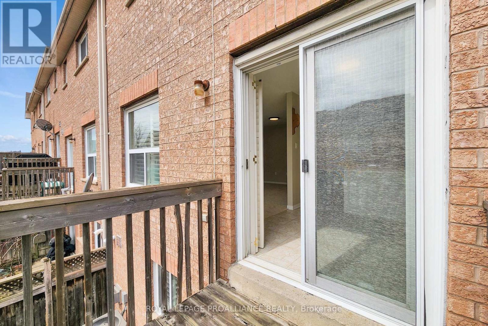 58 Coleridge Drive, Newmarket, Ontario  L3X 2T6 - Photo 40 - N12944984