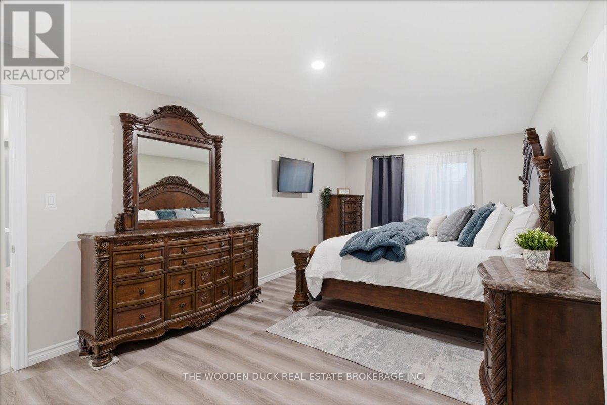 4329 Old Hwy 2 Highway, Belleville, Ontario  K8N 4Z4 - Photo 11 - X12945268