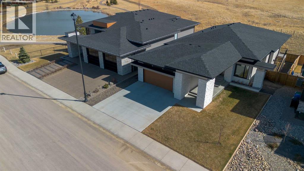 428 Canyon Ridge Circle W, Lethbridge, Alberta  T1K 8K3 - Photo 3 - A2296052