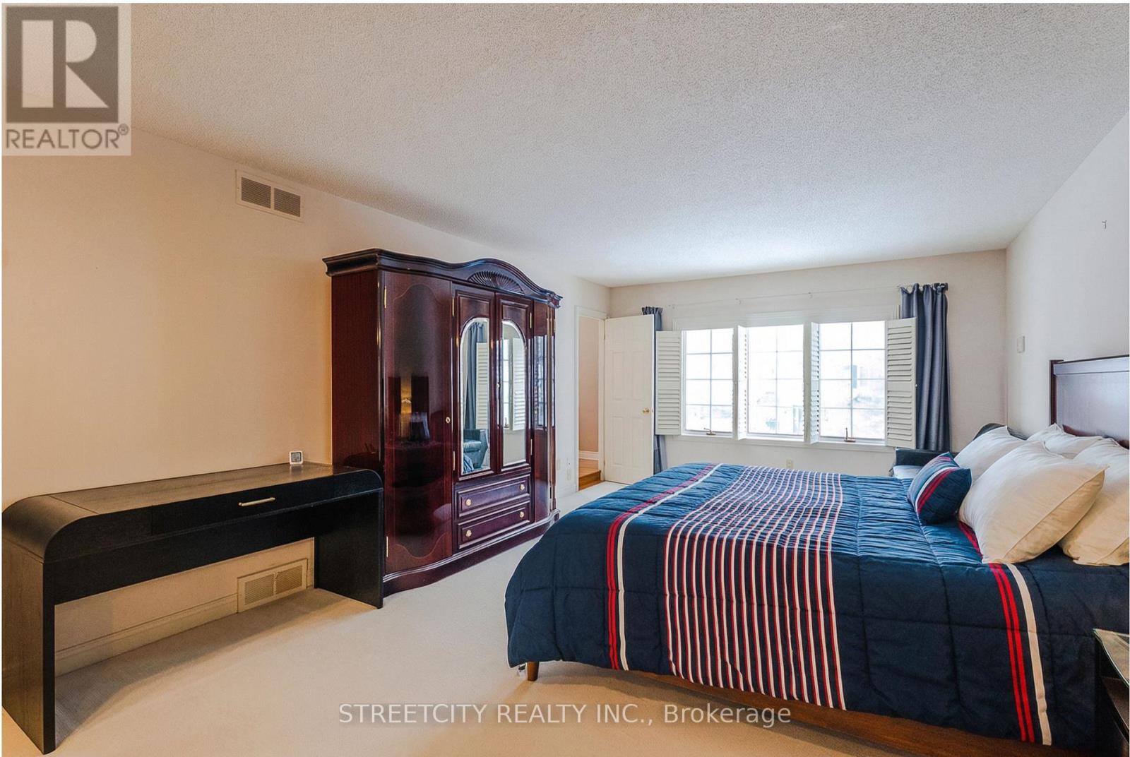 397 Grangeover Court, London North, Ontario  N6G 4K8 - Photo 23 - X12945158