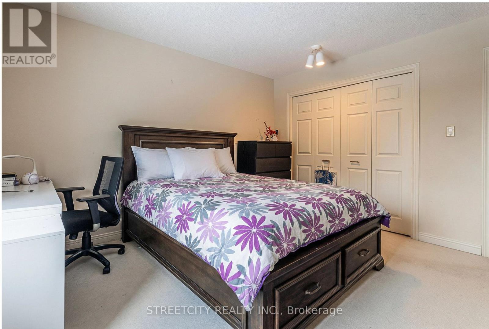 397 Grangeover Court, London North, Ontario  N6G 4K8 - Photo 32 - X12945158