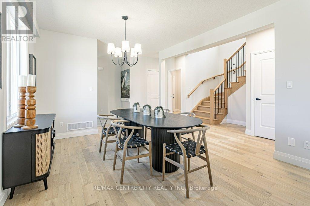 1200 Emma Chase Drive, London North, Ontario  N6G 5S1 - Photo 10 - X12945280