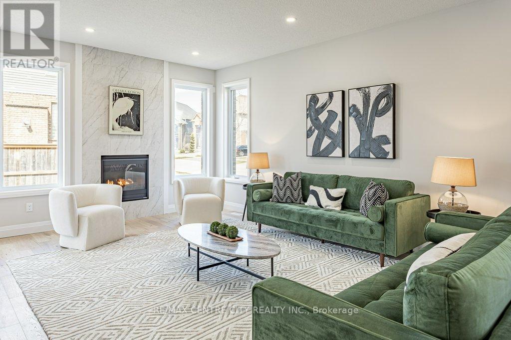 1200 Emma Chase Drive, London North, Ontario  N6G 5S1 - Photo 13 - X12945280