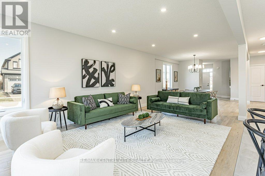 1200 Emma Chase Drive, London North, Ontario  N6G 5S1 - Photo 14 - X12945280