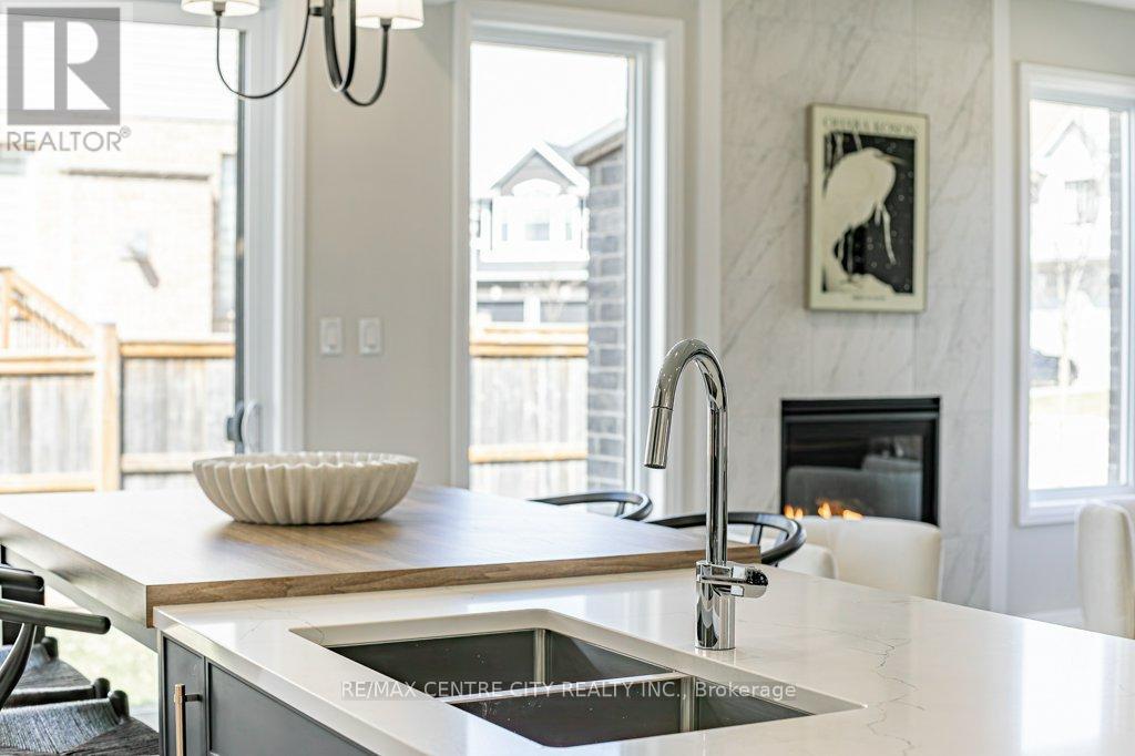 1200 Emma Chase Drive, London North, Ontario  N6G 5S1 - Photo 20 - X12945280