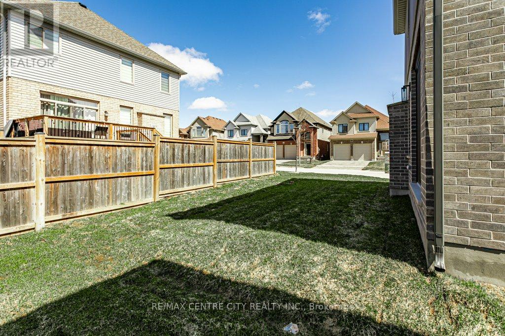 1200 Emma Chase Drive, London North, Ontario  N6G 5S1 - Photo 41 - X12945280
