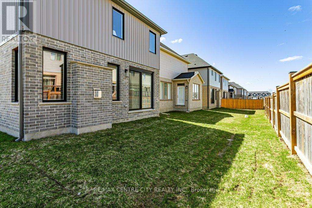 1200 Emma Chase Drive, London North, Ontario  N6G 5S1 - Photo 42 - X12945280