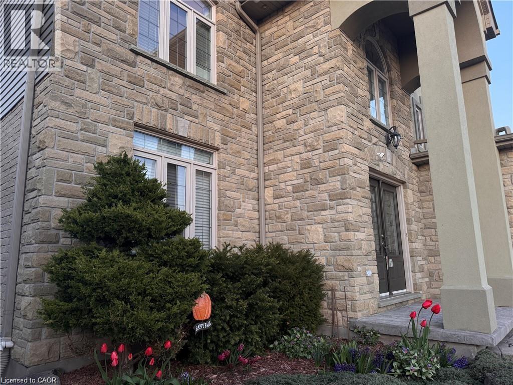 510 Forest Gate Crescent, Waterloo, Ontario  N2V 2X2 - Photo 3 - 40811566